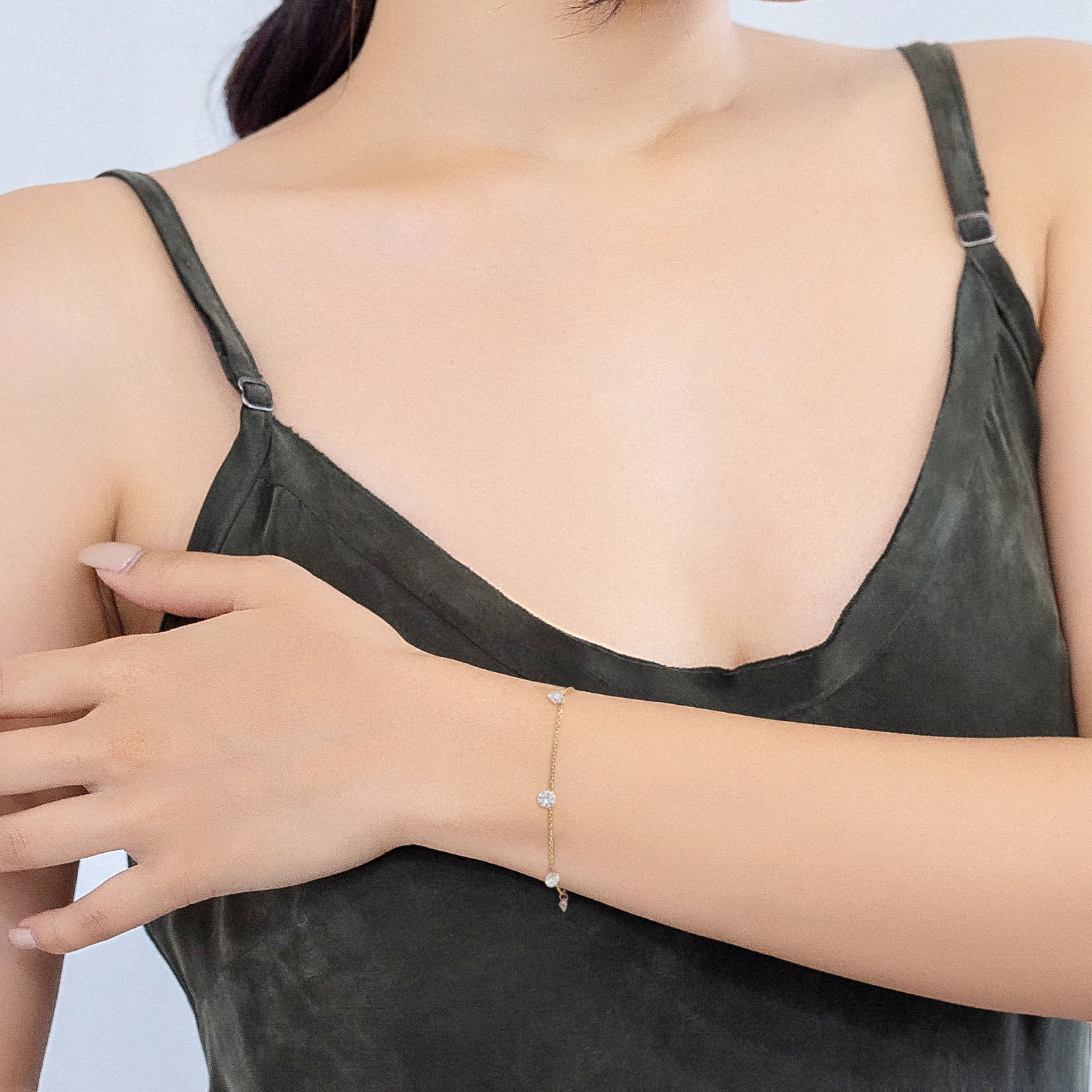 レーザードリル ステーション ブレスレット BR040YG レーザードリル ステーション ブレスレット BR040YG – Brillar