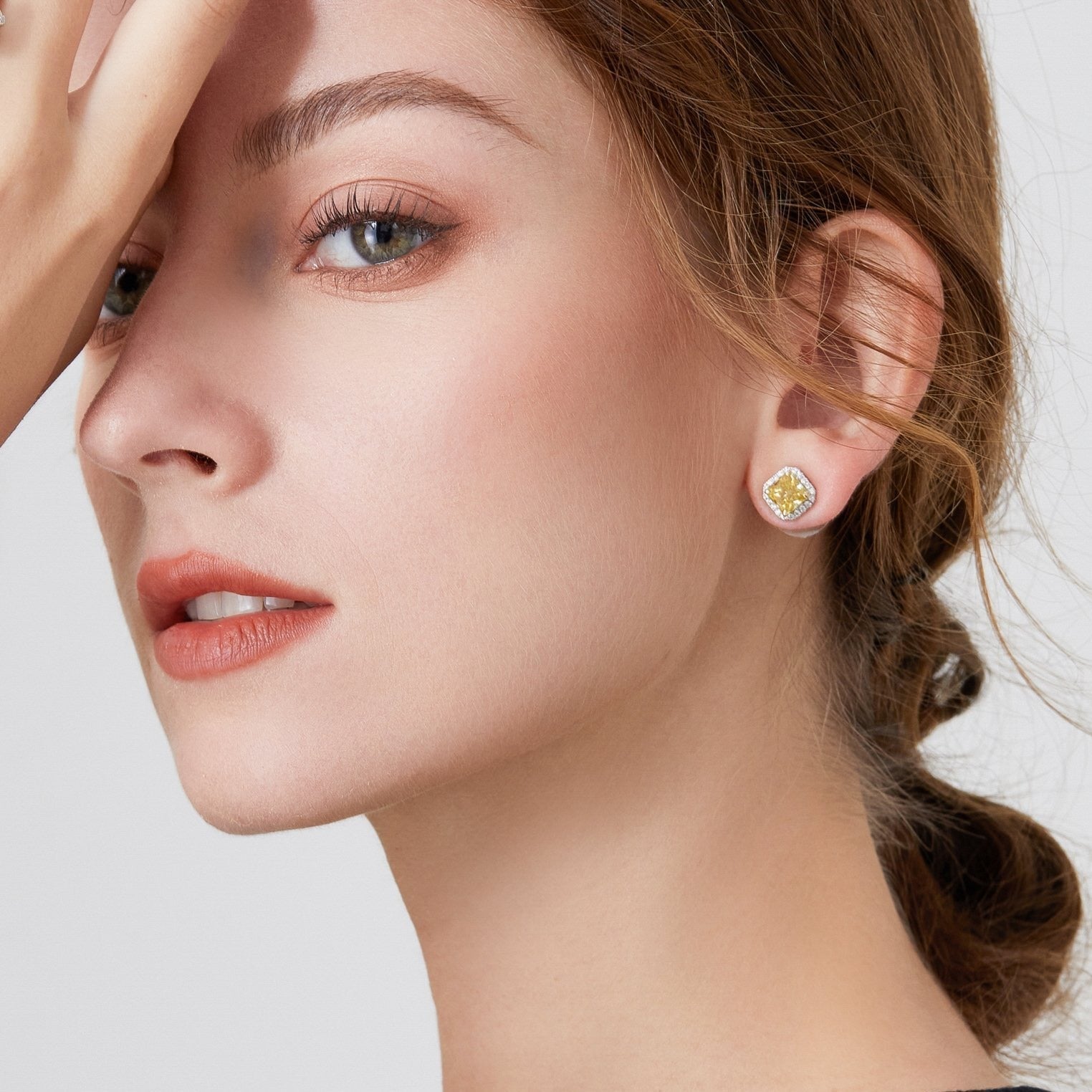 2022-23AWcollection – Brillar